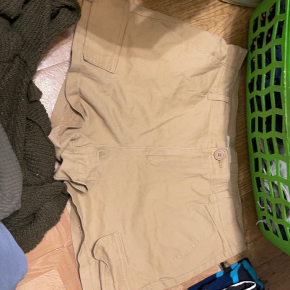 Urban Heritage Pants - Khaki shorts